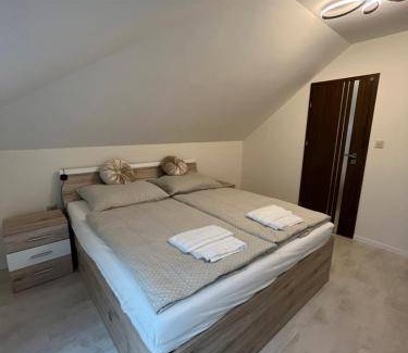 Pecsvarad Bed & Breakfast | 12 m² Bed and breakfast ∙ 2 guests