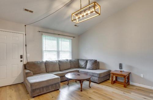 Pontoon Beach House | 12 Mi to St Louis Pet-Friendly Metro East Home