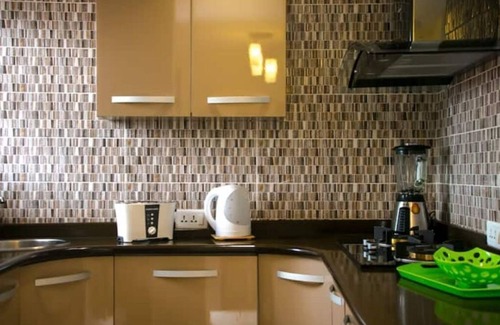 Kokomlemle Apartment | 12 Minutes from Kwame Nkrumah Memorial Park 2BDR apartment/2.5 Bathrooms