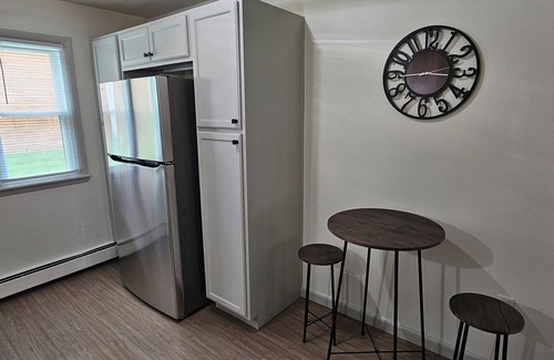 Niles Apartment | 12-On-North - A 2 Bedroom Suite - Unit 528 #2