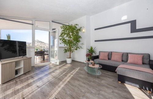 Slime Apartment | 120 m² Apartment ∙ 3 bedrooms ∙ 5 guests