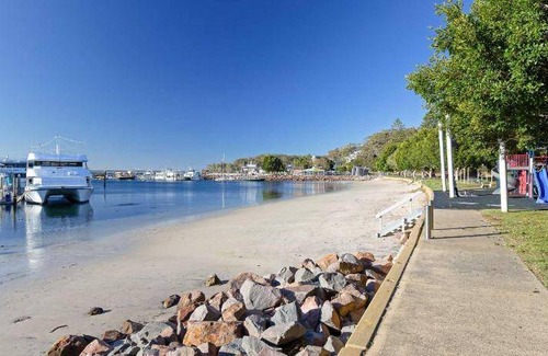 Nelson Bay House | 120 m² House ∙ 4 bedrooms ∙ 10 guests