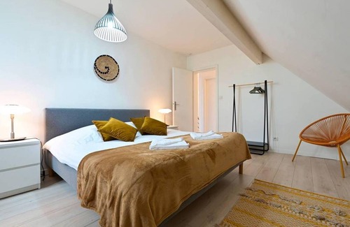 Marcq-en-Baroeul Cottage | 120 m² Cabin ∙ 3 bedrooms ∙ 6 guests