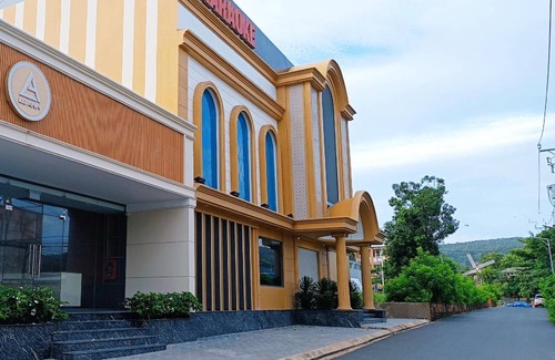 Cua Lap Hotel | 120 m² Hotel ∙ 3 bedrooms ∙ 8 guests
