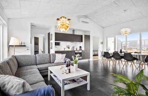 Hou House | 120 m² House ∙ 4 bedrooms ∙ 8 guests