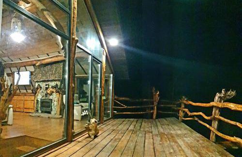 Valcanesti Cabin | 120 m² Lodge ∙ 3 bedrooms ∙ 10 guests