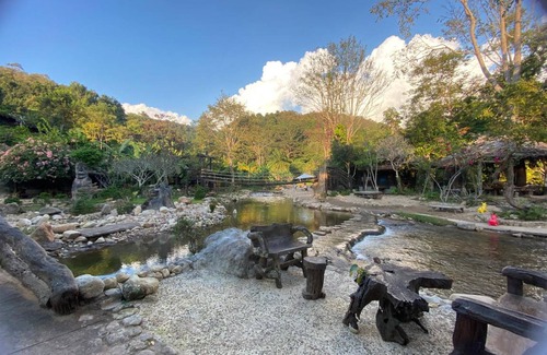 Mae On Resort | 120 m² Resort ∙ 3 bedrooms ∙ 7 guests