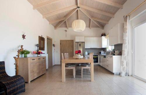 Grammatiko Villa | 120 m² Villa ∙ 2 bedrooms ∙ 6 guests
