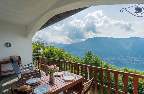 Cernobbio Villa | 120 m² Villa ∙ 2 bedrooms ∙ 4 guests
