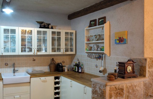 Karuc Villa | 120 year old stone villa with overlooking Lake Skadar,15minutes from the capital