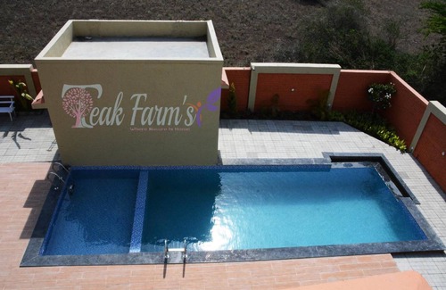 Nashik House | 1200 m² Bungalow ∙ 4 bedrooms ∙ 20 guests