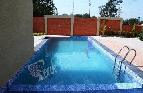 Nashik House | 1200 m² Bungalow ∙ 4 bedrooms ∙ 20 guests