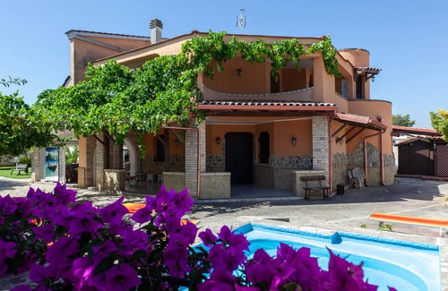 Giorgilorio Villa | 1200 m² Villa ∙ 5 bedrooms ∙ 13 guests