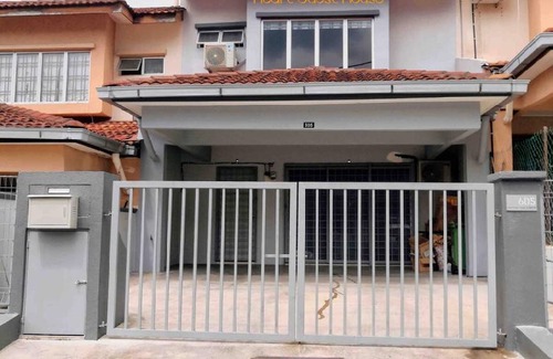 Bentong House | 121 m² House ∙ 4 bedrooms ∙ 16 guests