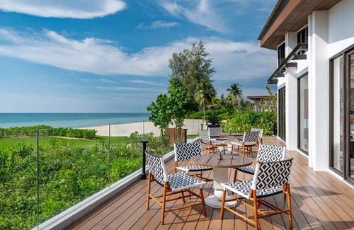 Takua Pa Hotel | 124 m² Hotel ∙ 5 guests
