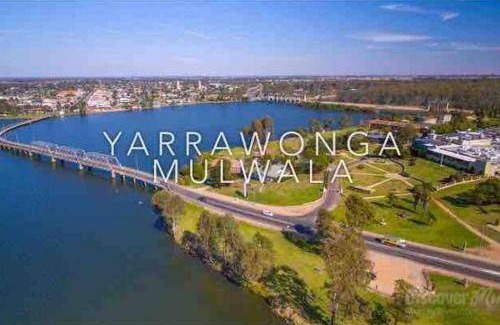 Yarrawonga House | 124 m² House ∙ 4 bedrooms ∙ 10 guests