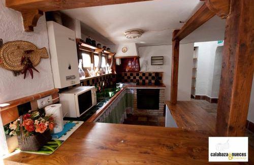 Cazorla House | 125 m² House ∙ 4 bedrooms ∙ 8 guests