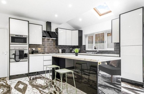 Tipton House | 125 m² House ∙ 5 bedrooms ∙ 10 guests