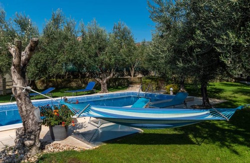Kastel Novi Apartment | 126 m² Apartment ∙ 1 bedroom ∙ 5 guests