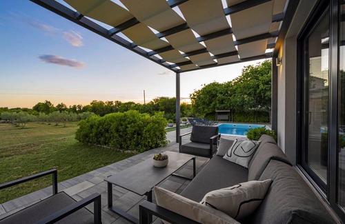Drnis Villa | 127 m² Villa ∙ 3 bedrooms ∙ 6 guests