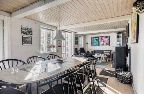 Tejn House | 129 m² House ∙ 3 bedrooms ∙ 6 guests