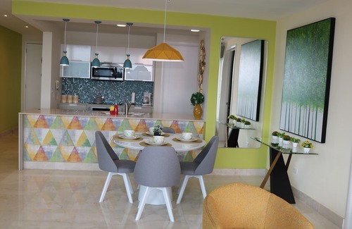 Playa Bonita Village Apartment | 12C Oceanview Apt in Casa Bonita, Playa Bonita