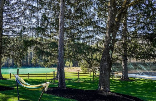 Ravenna House | 12p Hot tub, Rock Climb Wall, Pickleball, B-ball