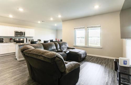 Zachary House | 13 Mi to Baton Rouge Family-Friendly Home