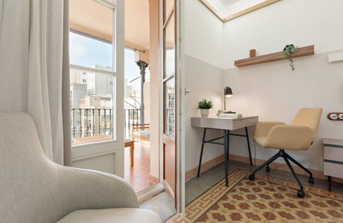 Dreta de l'Eixample Resort | 130 m² Private room ∙ 1 bedroom ∙ 4 guests