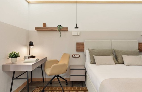 Dreta de l'Eixample Resort | 130 m² Private room ∙ 1 bedroom ∙ 4 guests