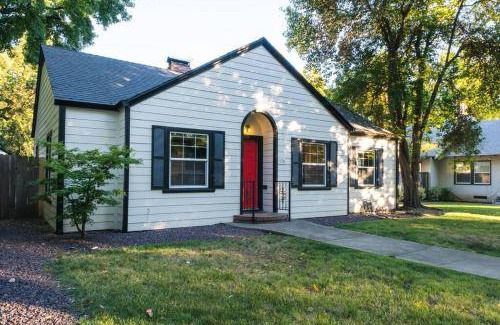Chico House | 130 m² House ∙ 3 bedrooms ∙ 8 guests