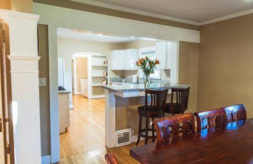 Chico House | 130 m² House ∙ 3 bedrooms ∙ 8 guests
