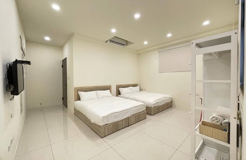Kaohsiung City Centre Apartment | 132 m² Apartment ∙ 4 bedrooms ∙ 10 guests