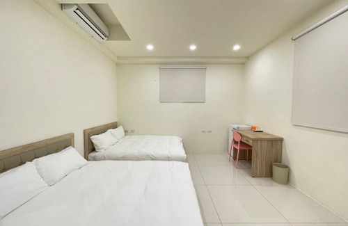 Kaohsiung City Centre Apartment | 132 m² Apartment ∙ 4 bedrooms ∙ 10 guests