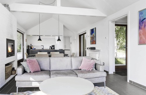 Oster Somarken House | 1328 Aakirkeby - Poserevænget 34