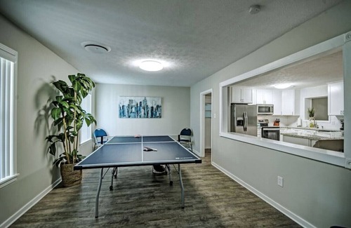 Madison House | 134 Meadowdale · Quite Neighborhood Executive Home 2 to 12 Mths