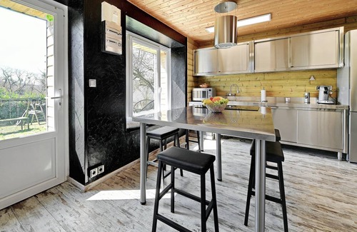 Saint-Aubert-sur-Orne House | 135 m² House ∙ 2 bedrooms ∙ 5 guests