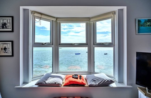 Burnham-on-Crouch Apartment | 135 m² Apartment ∙ 3 bedrooms ∙ 5 guests