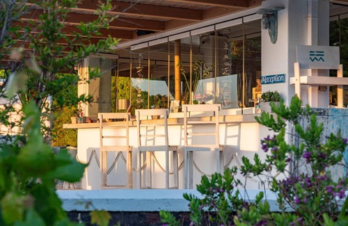 Oia Resort | 135 m² Resort ∙ 4 bedrooms ∙ 127 guests