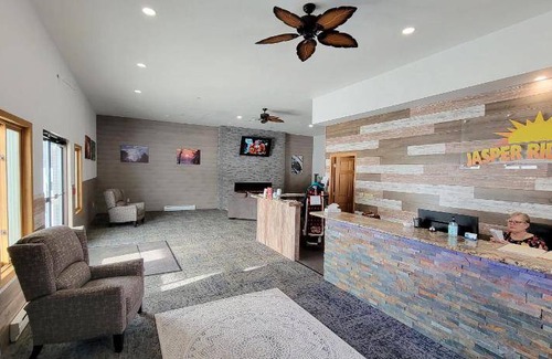 Ishpeming House | 139 m² Motel ∙ 3 bedrooms ∙ 127 guests
