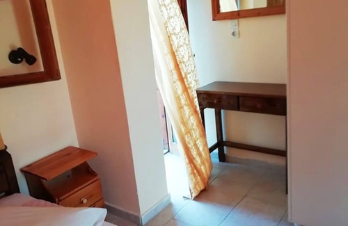 Neromilos Hotel | 14 Aparts 150m. from the Sea & 6000 sq.m2 Garden–(36 to 42 pers, whole building)