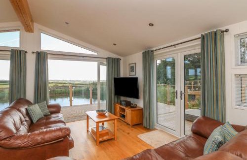 Dobwalls House | 14 Faraway Fields