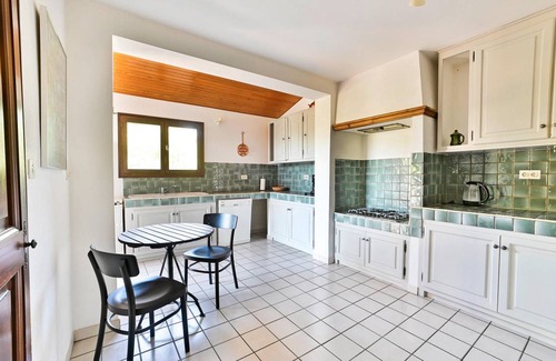 Saint-Pierre-de-Vassols House | 140 m² House ∙ 3 bedrooms ∙ 8 guests