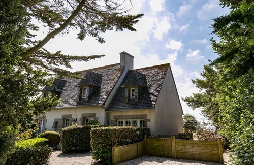 Plouescat Other | 140 m² Accommodation ∙ 4 bedrooms ∙ 7 guests
