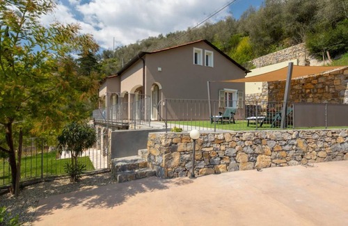 Pontedassio Apartment | 140 m² Apartment ∙ 3 bedrooms ∙ 6 guests
