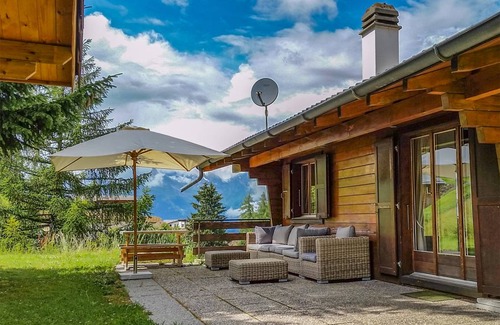 Riddes House | 140 m² House ∙ 4 bedrooms ∙ 8 guests