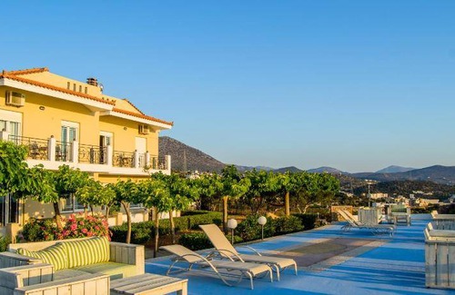Ammoudara Apartment | 140 m² Serviced apartment ∙ 2 bedrooms ∙ 4 guests