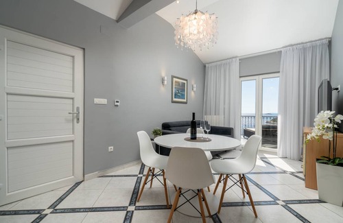 Vinisce Villa | 140 m² Villa ∙ 6 bedrooms ∙ 12 guests