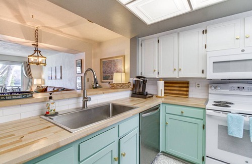North Shore Apartment | 142 m² Apartment ∙ 3 bedrooms ∙ 4 guests