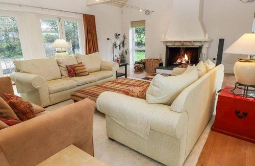 Helford House | 145 m² House ∙ 4 bedrooms ∙ 8 guests